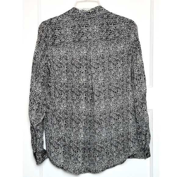 NWT LAGENCE Silk Abstract Geometric Print Long Sleeve Button Up Collar Blouse S - Picture 6 of 7